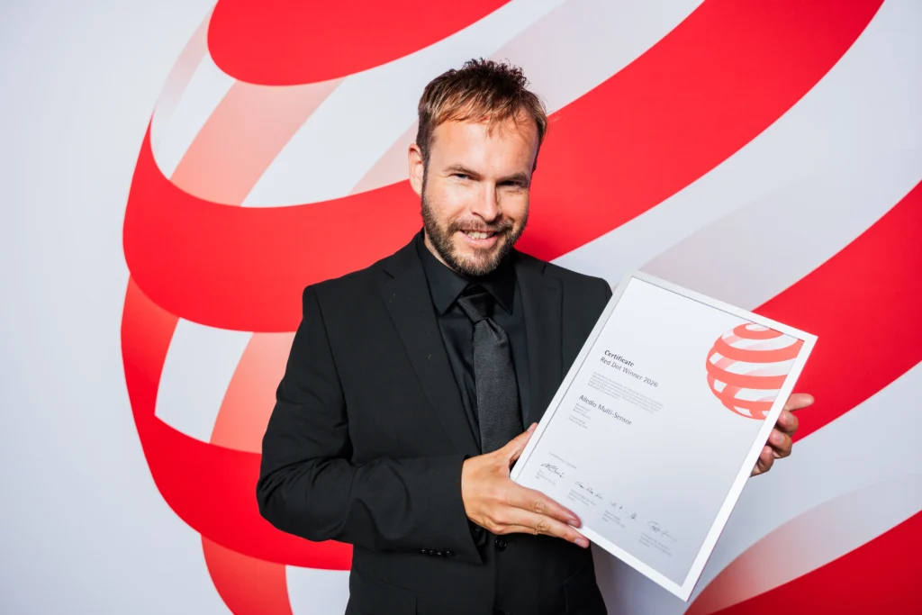 Red-dot-award-2026-certificate-portrait-003